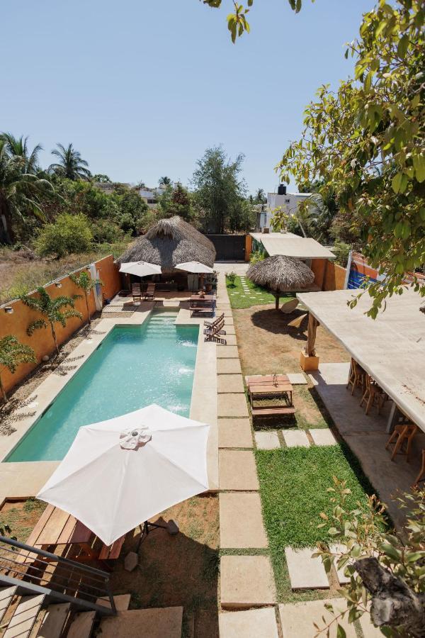 Surfnest Tamarindos Hostel Brisas de Zicatela Luaran gambar